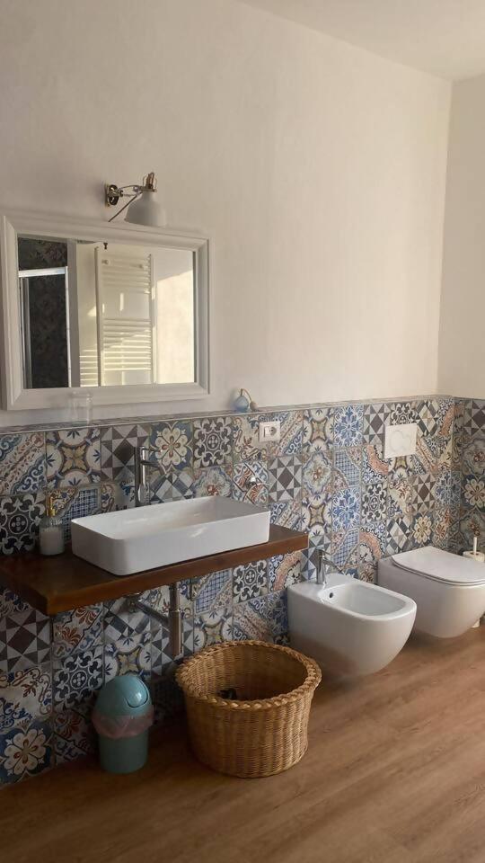 Charme Nel Borgo Appartamento Lina Corniglio Kültér fotó